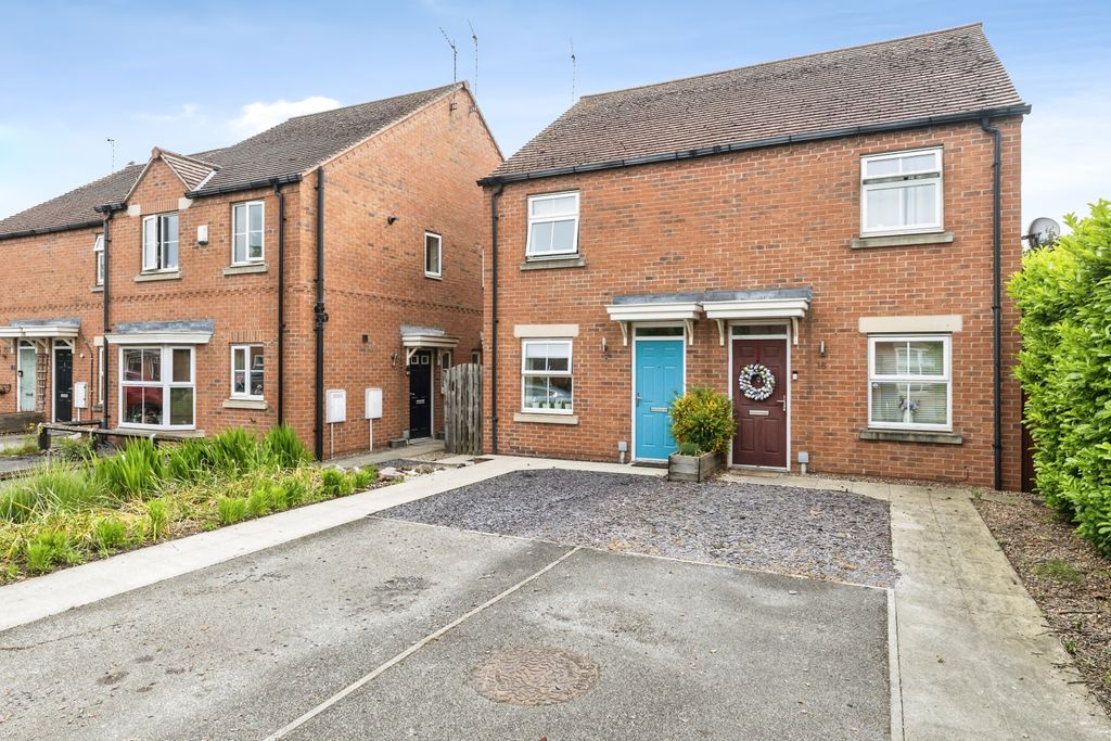 Property photo 2 of 15