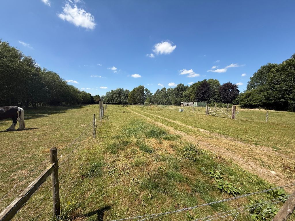 Property photo 3 of 33