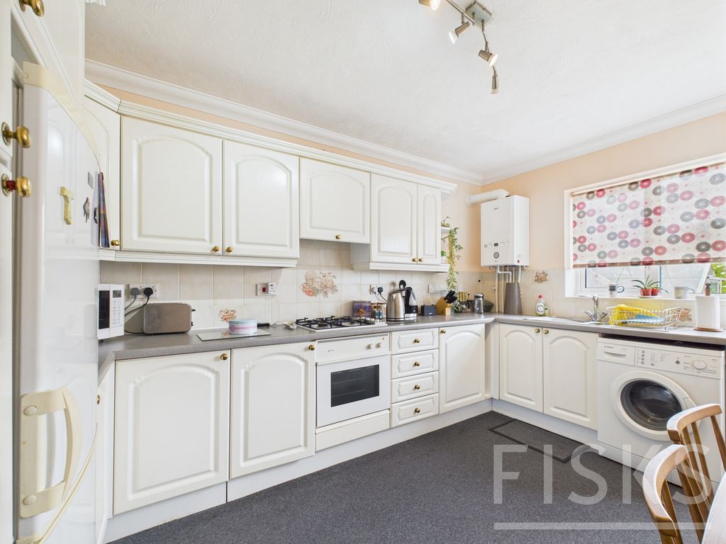 Property photo 2 of 14
