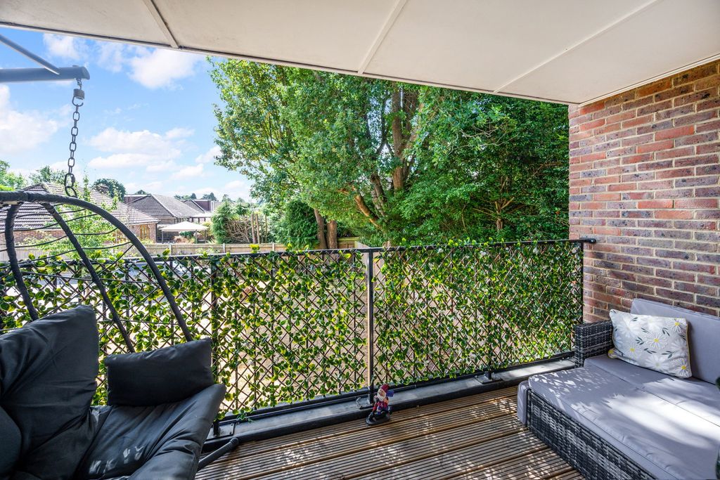 Property photo 2 of 12