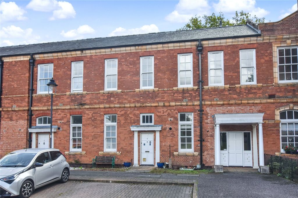 Property photo 1 of 17 Front