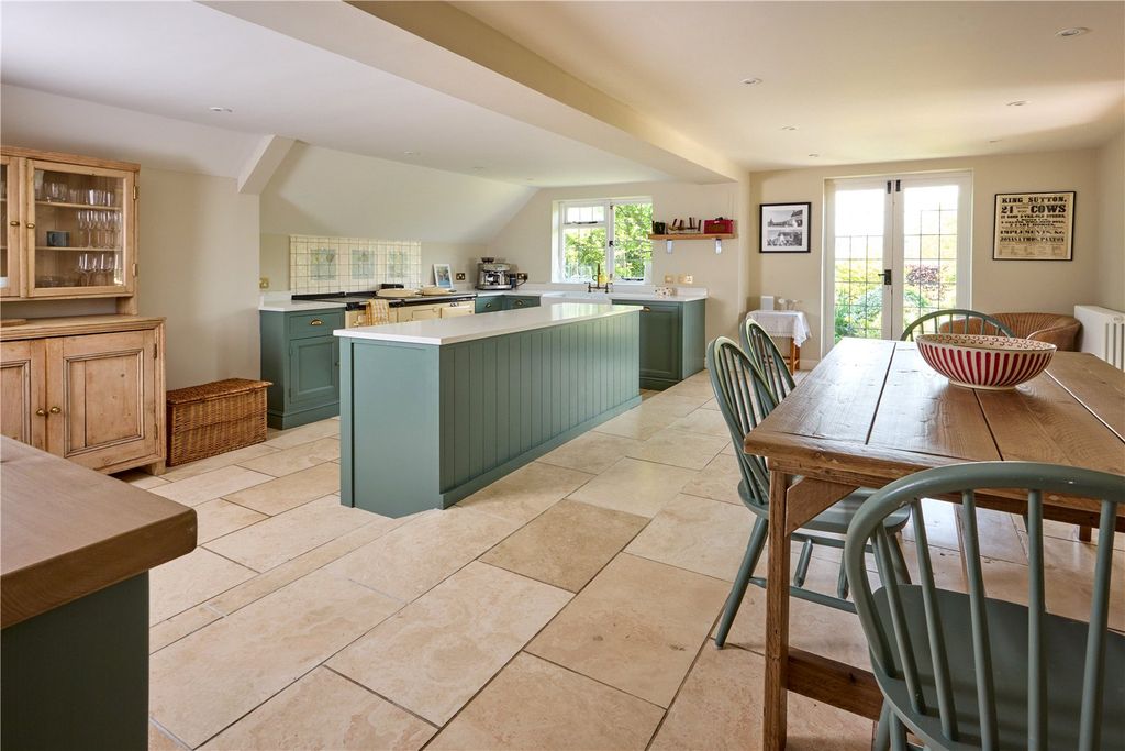 Property photo 3 of 12 Picture No. 04