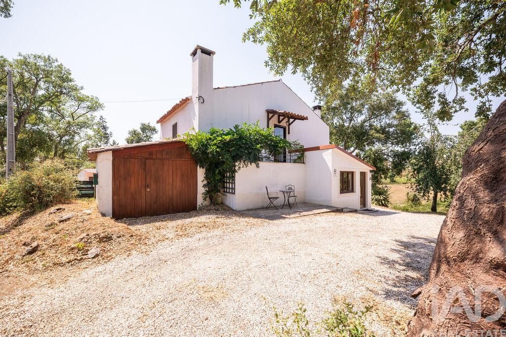 Property photo 3 of 40