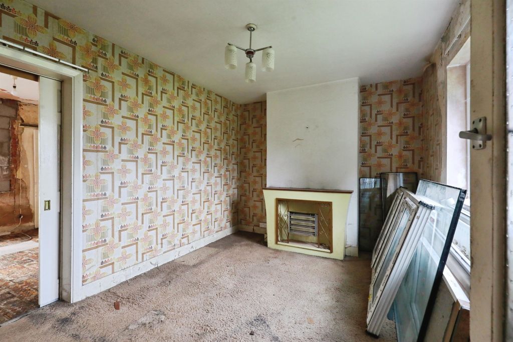 Property photo 2 of 16
