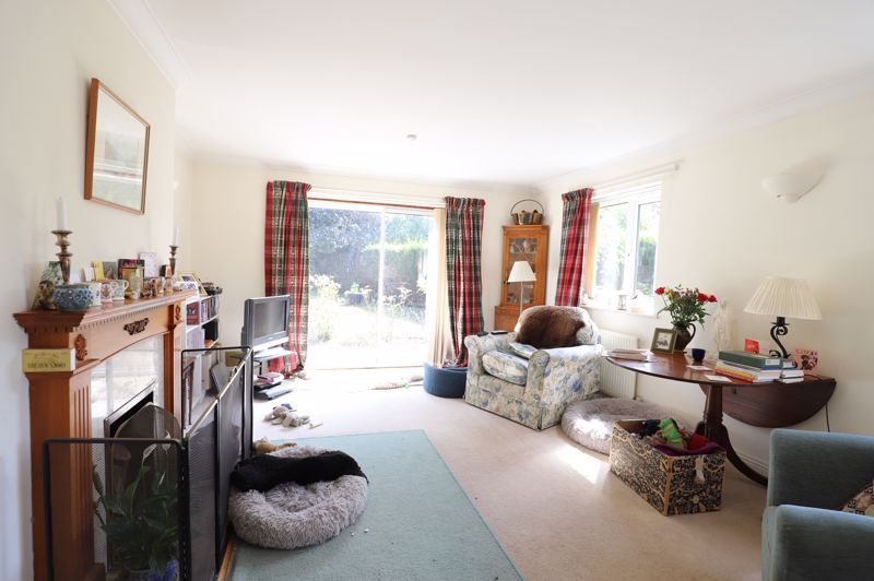 Property photo 3 of 9 Photo 8