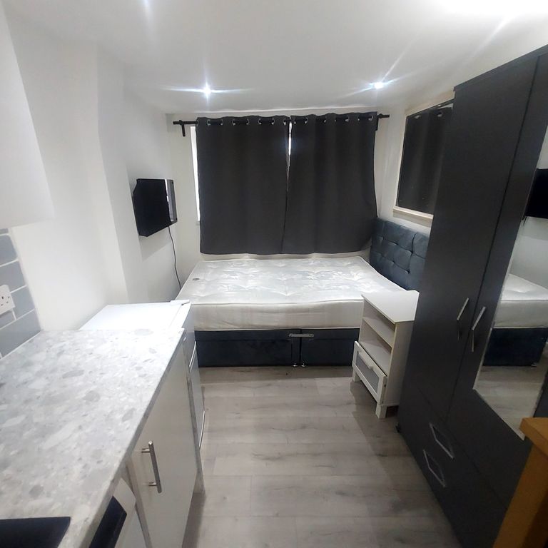 Property photo 3 of 4