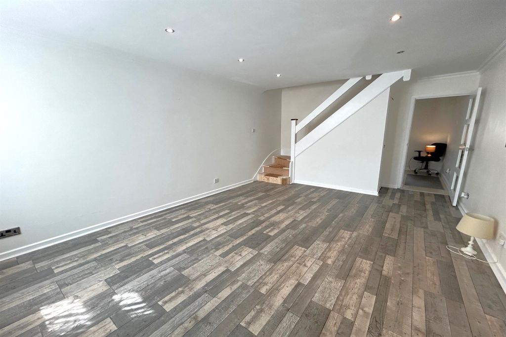 Property photo 3 of 10 Other