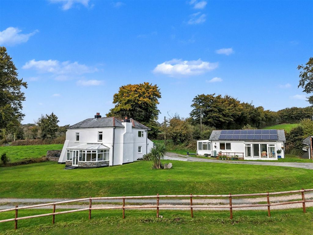 Property photo 3 of 37 The Willows