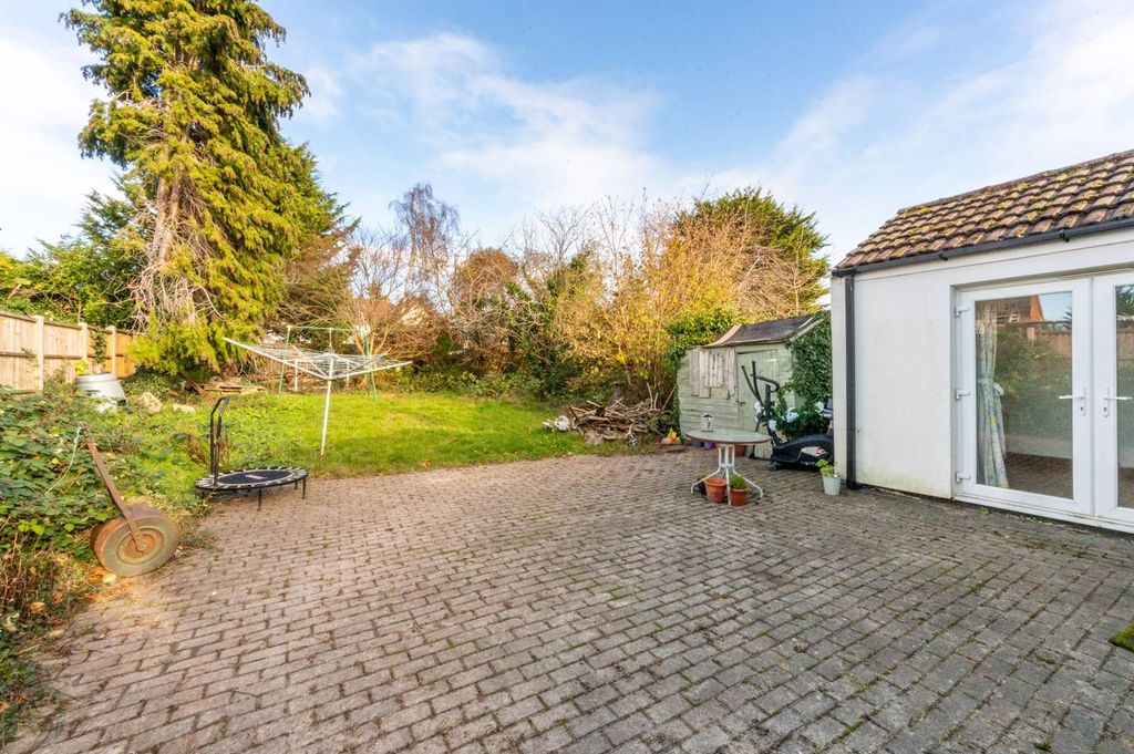 Property photo 3 of 16