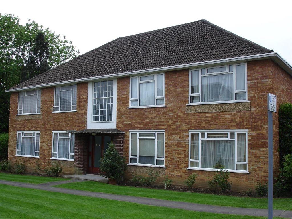 Property photo 1 of 6 31 Fairfield Close.Jpg.Jpg