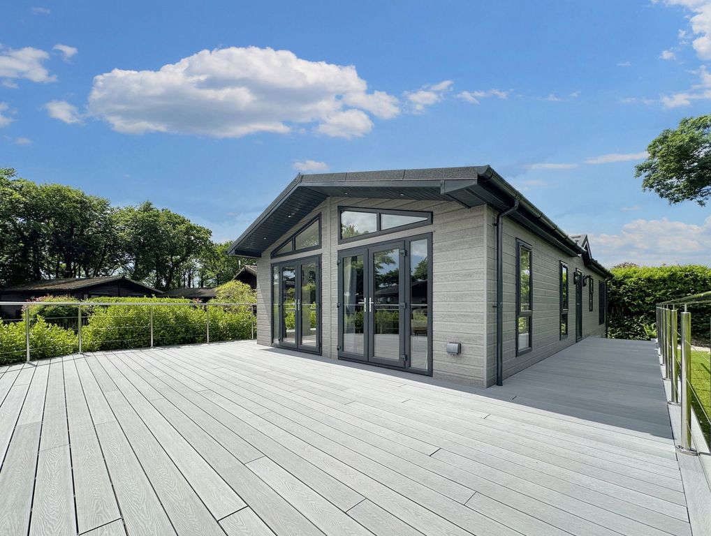 Property photo 1 of 46