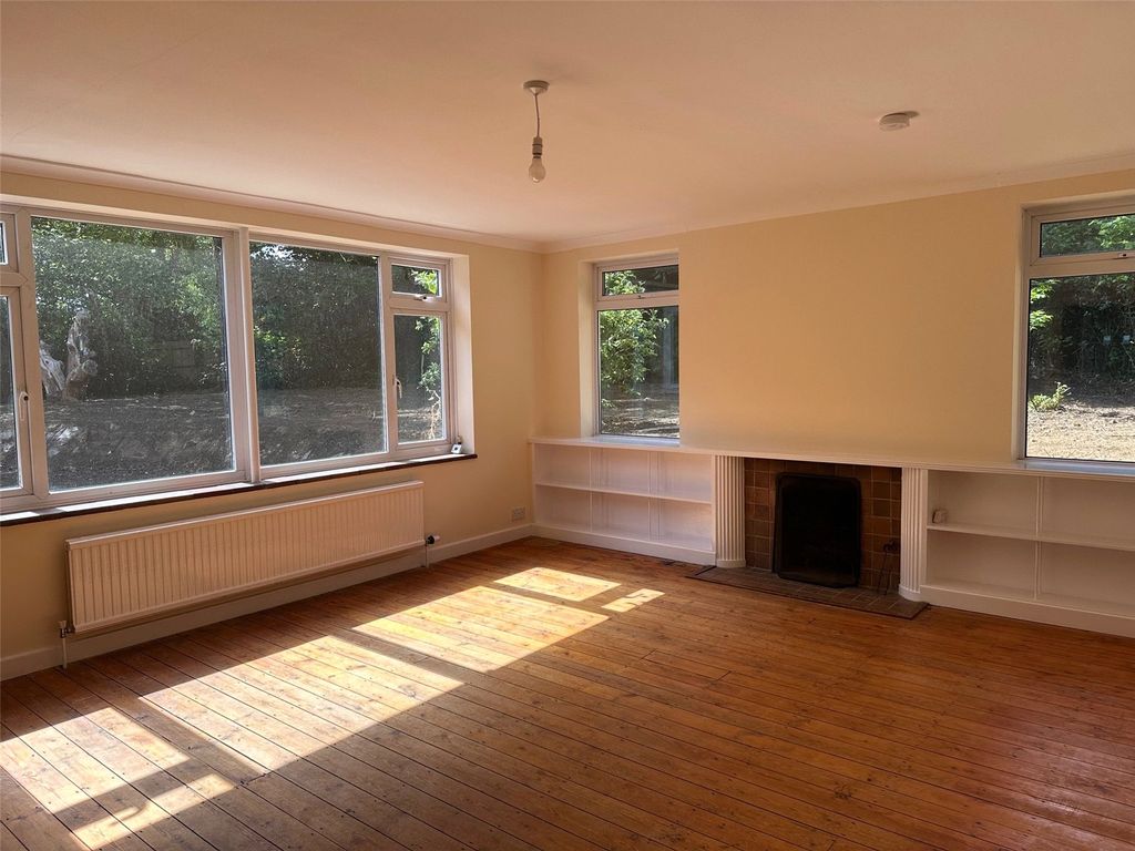 Property photo 3 of 8 Reception Room