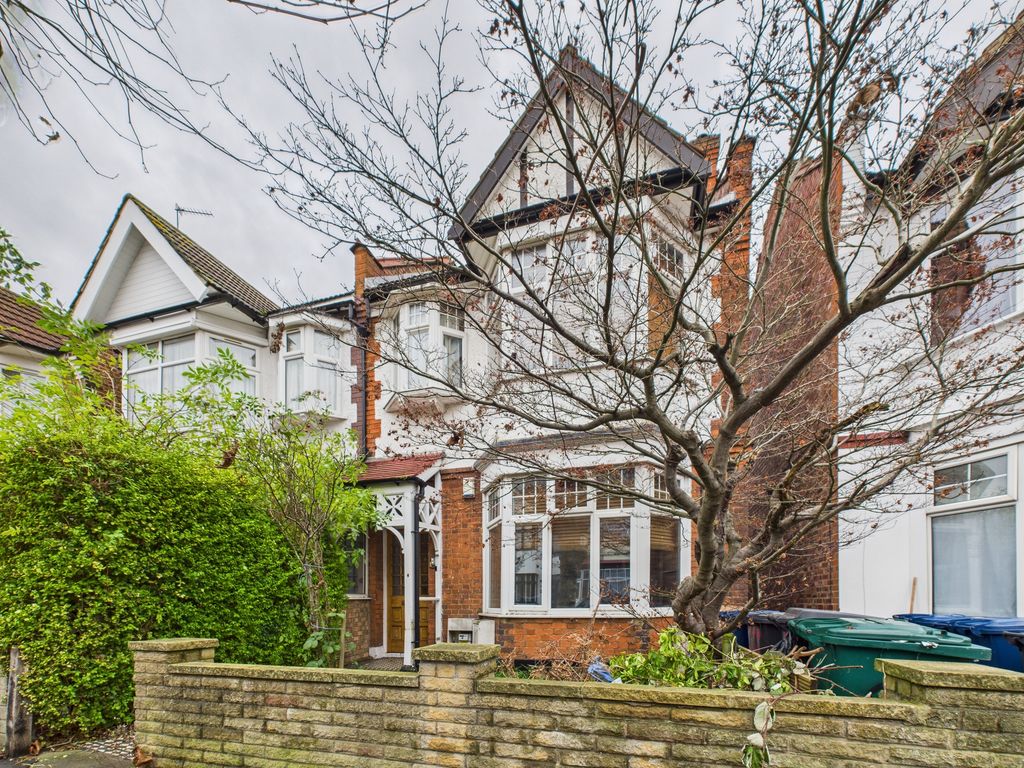 Property photo 1 of 18