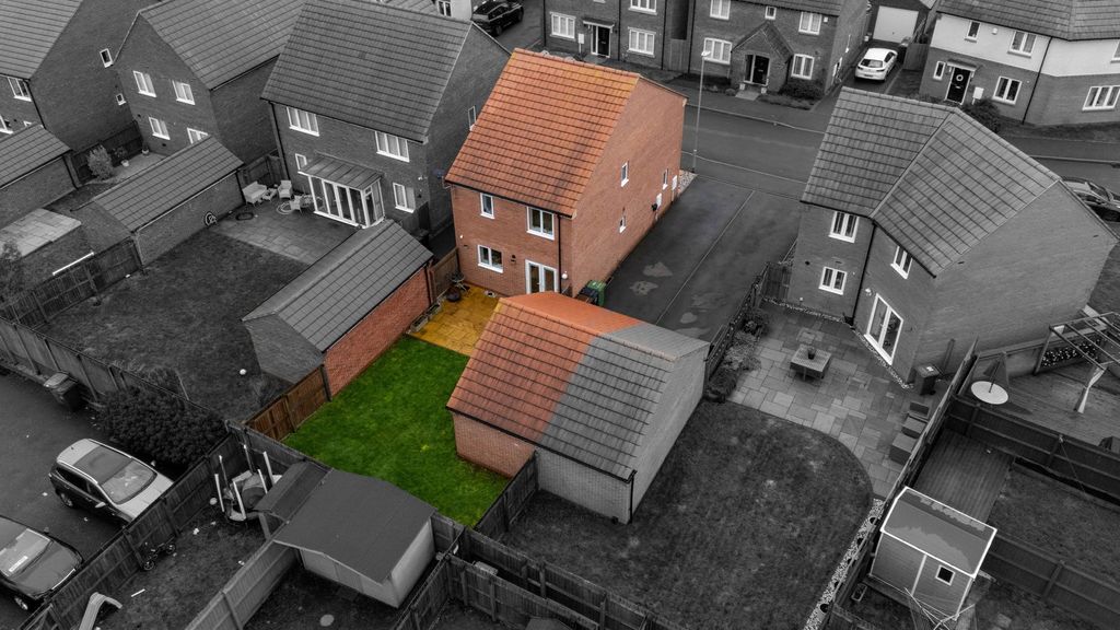 Property photo 2 of 22