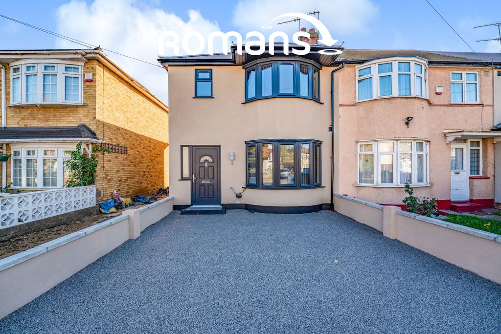 Property photo 1 of 5 Front