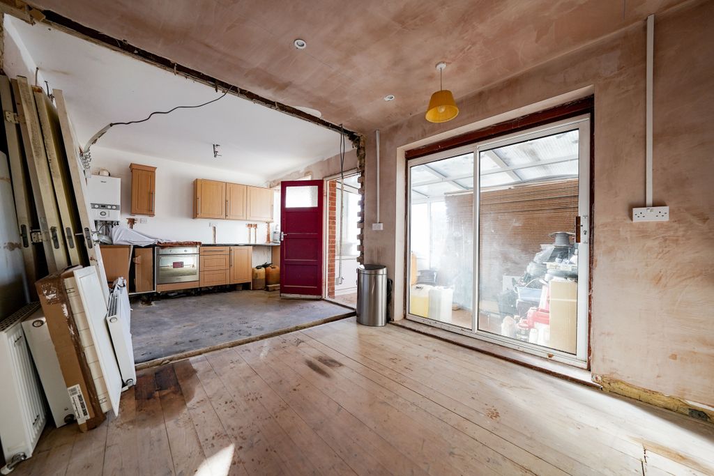 Property photo 3 of 12 Dsc01272