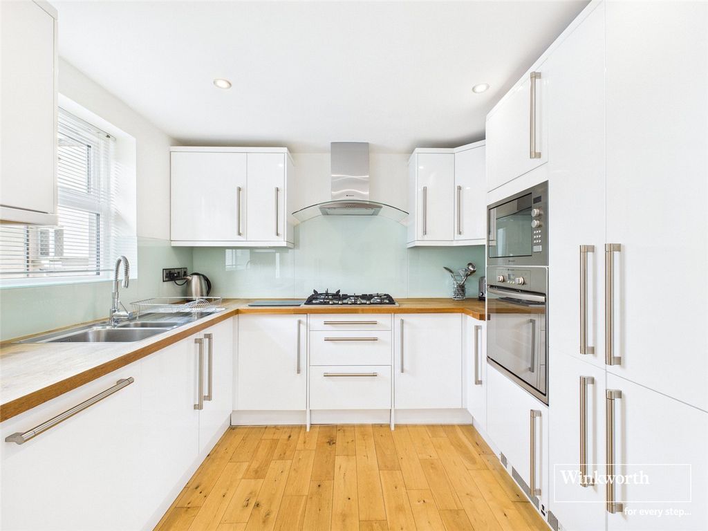 Property photo 2 of 17 Picture No. 22