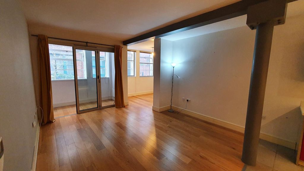 Property photo 3 of 44 Living Room