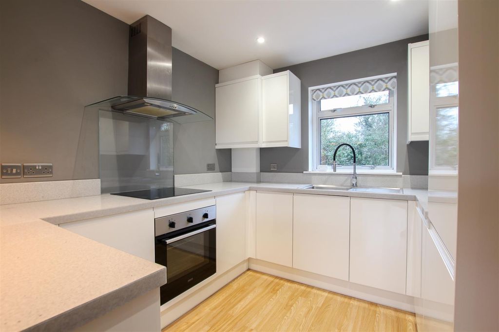 Property photo 2 of 11 Img_8807.Jpg