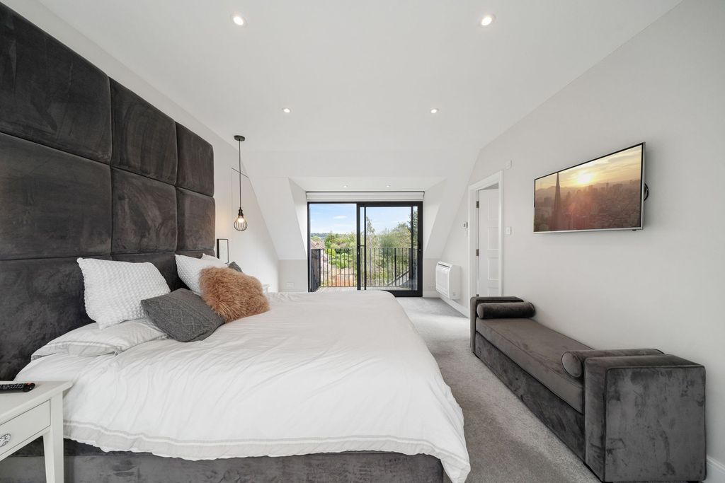 Additional image 19 of 6 bed detached house for saleEdgwarebury Lane, Edgware HA8