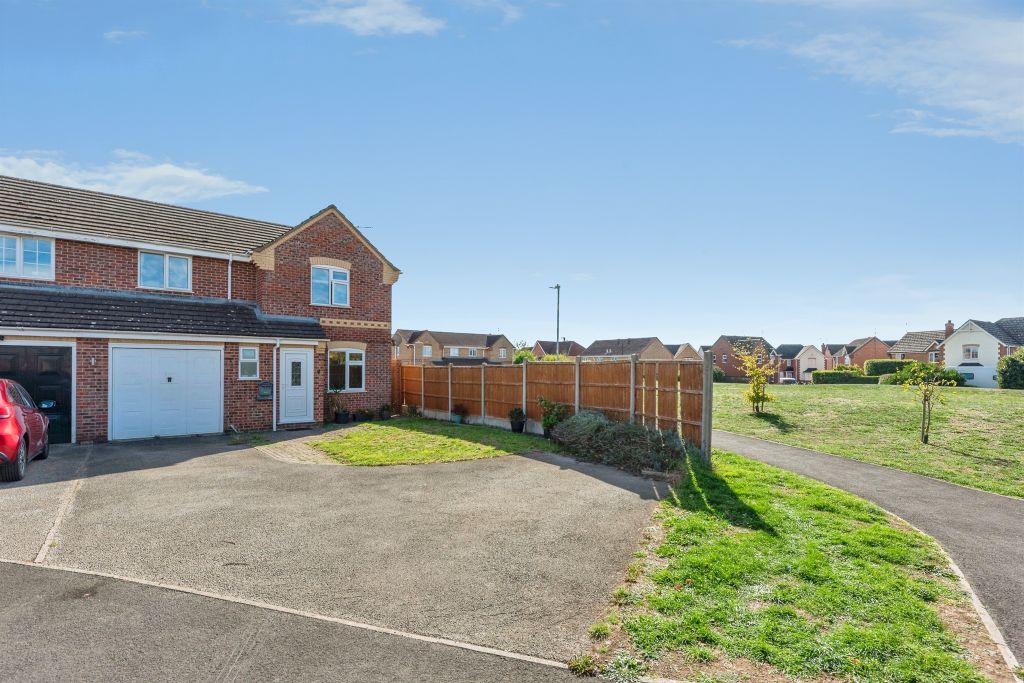 Property photo 1 of 21