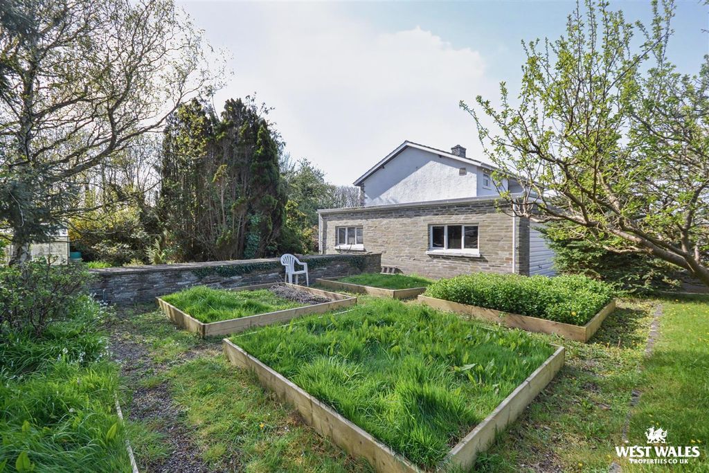 Property photo 3 of 27 Orchard