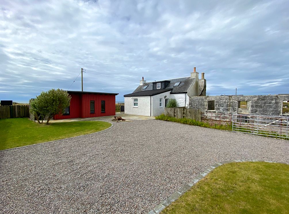 Property photo 1 of 37