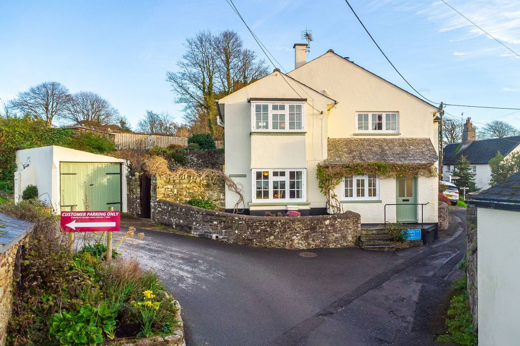 Property photo 1 of 57