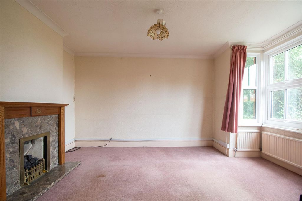 Property photo 3 of 24