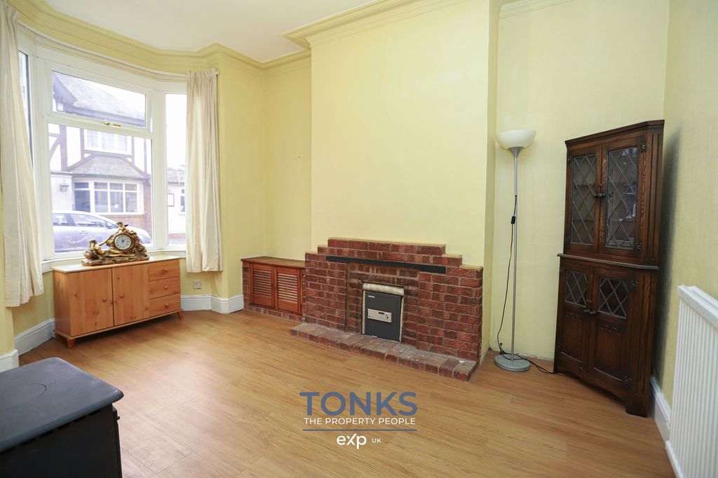 Property photo 3 of 21