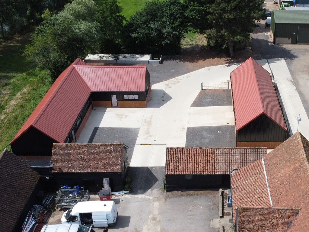 Property photo 2 of 6