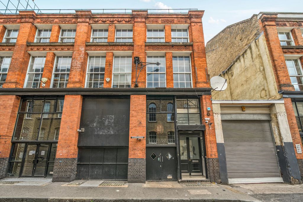 Property photo 2 of 22 13102231668480A5c934F3Arw 21.Jpg