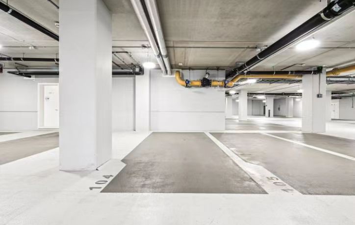 Property photo 1 of 2