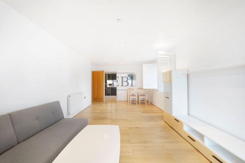 Property photo 2 of 17 Picture No. 09