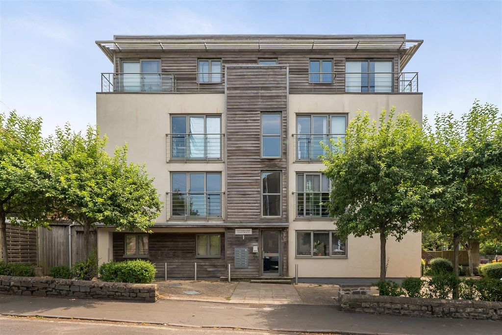 Property photo 1 of 10 1-6A5Ae76E68Ec6-1492490 (12)-1.Jpg