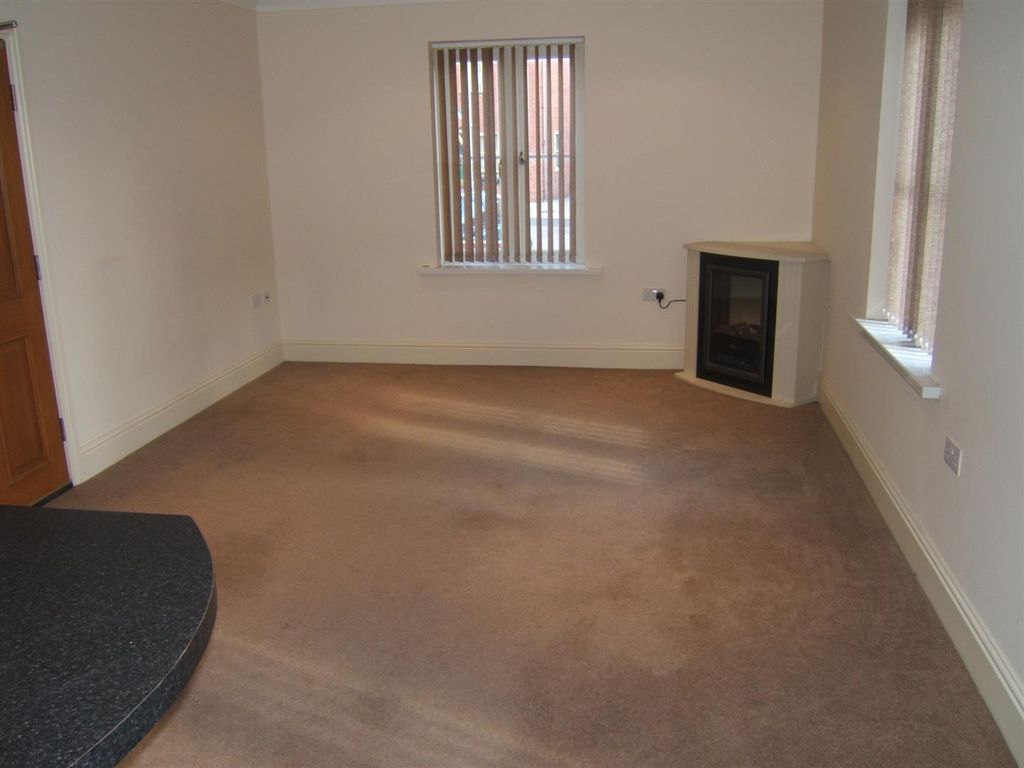 Property photo 3 of 6