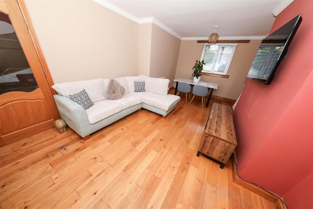 Property photo 1 of 20 B