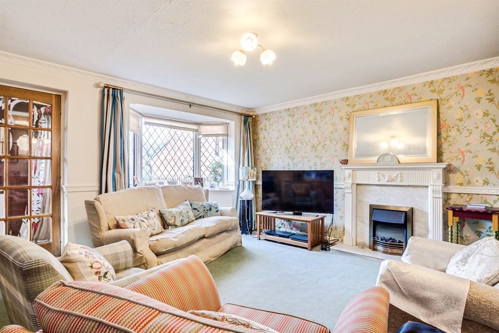 Property photo 3 of 18