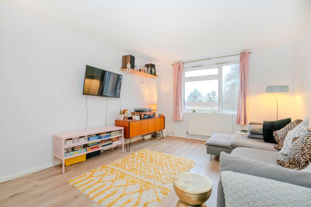 Property photo 3 of 12 Picture No. 05