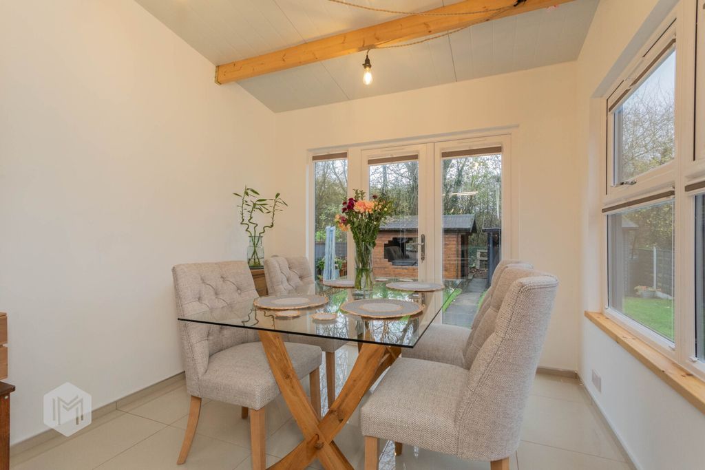 Property photo 3 of 35 Picture No. 15