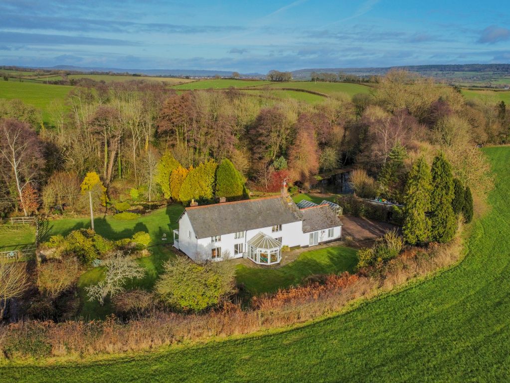 Property photo 1 of 42