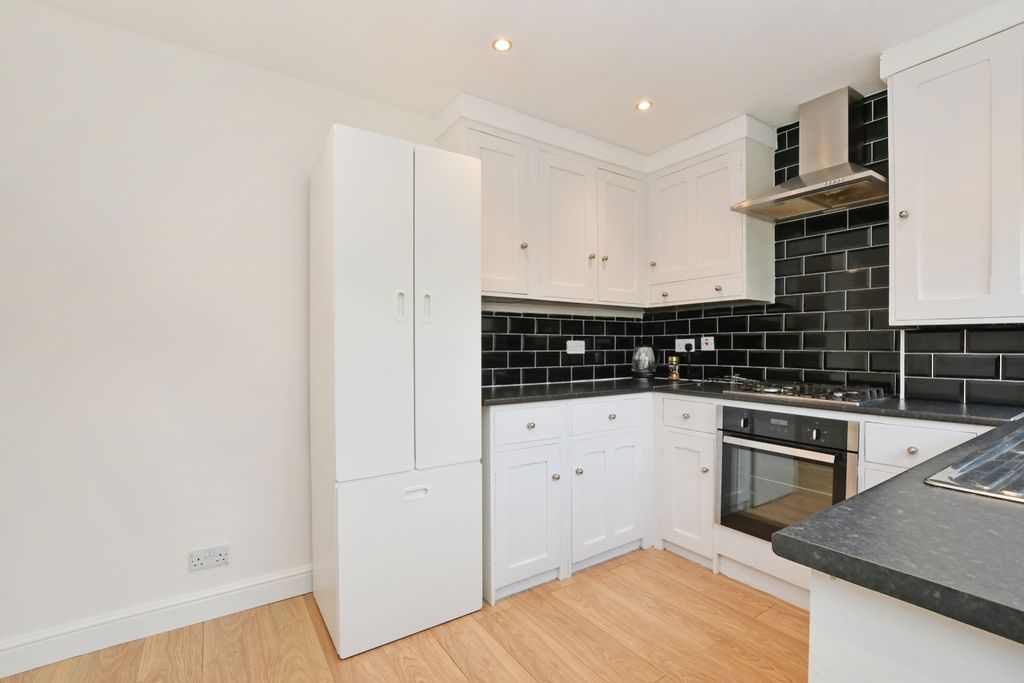 Property photo 3 of 12 Lrg_Dsc_6425