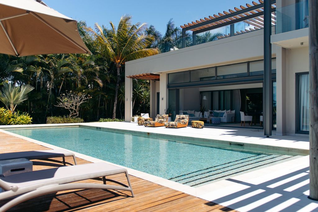 Property photo 1 of 36