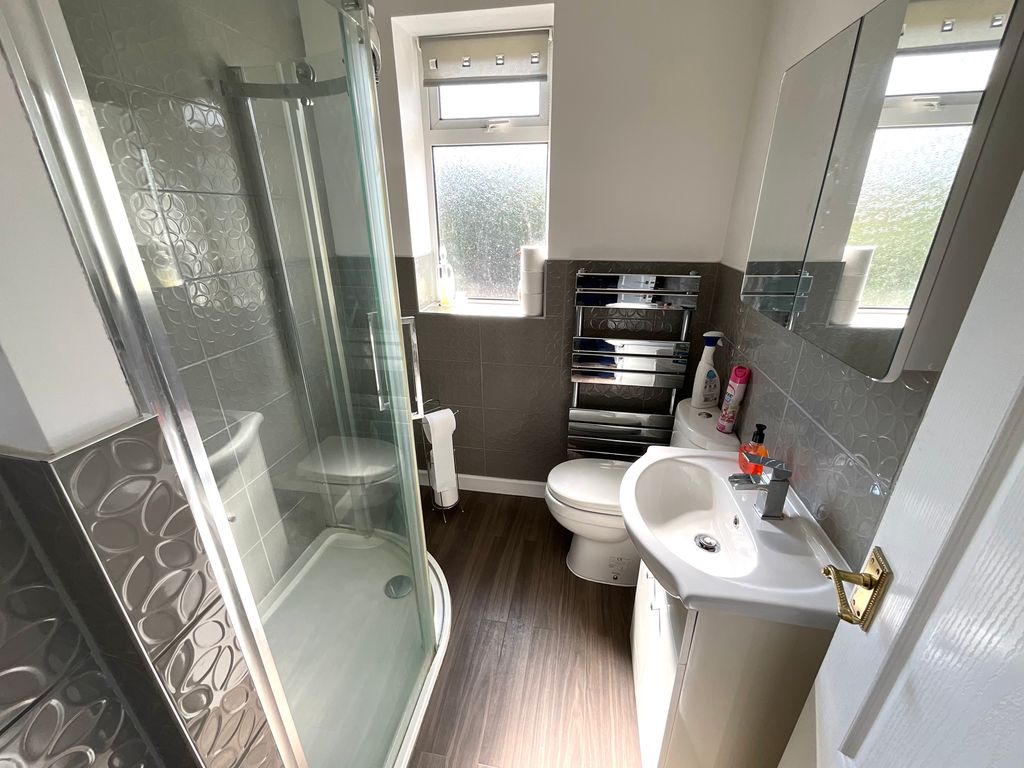 Property photo 3 of 21 Img_5477