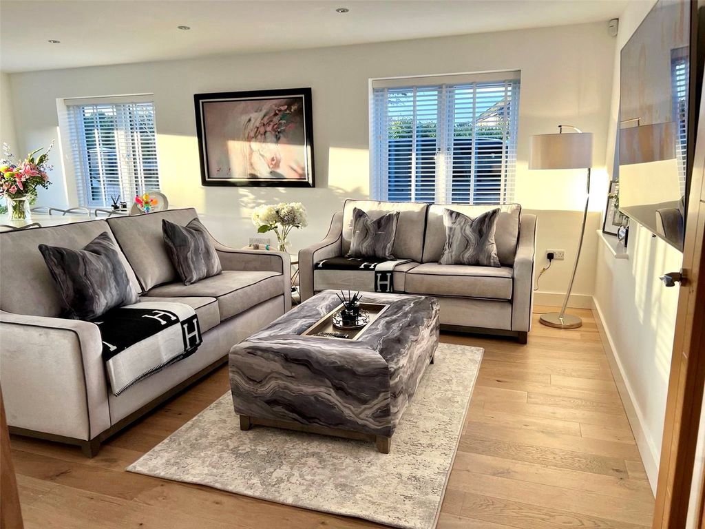 Property photo 2 of 13 Picture No. 05