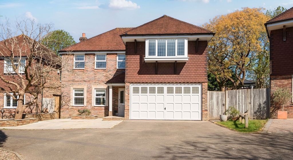 Property photo 1 of 18