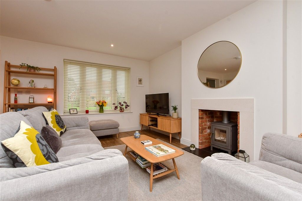 Property photo 2 of 10 Lounge