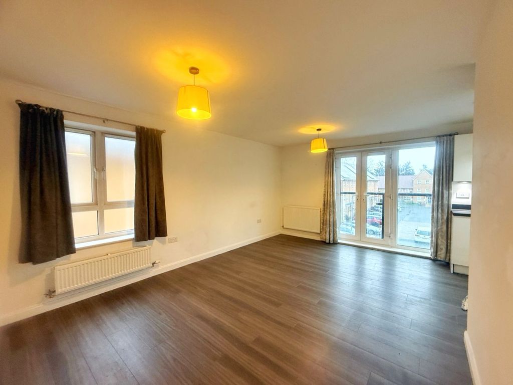 Property photo 2 of 8