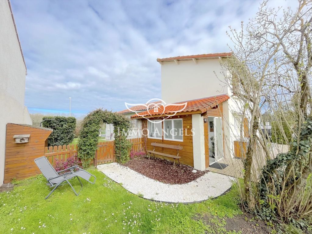 Property photo 2 of 13