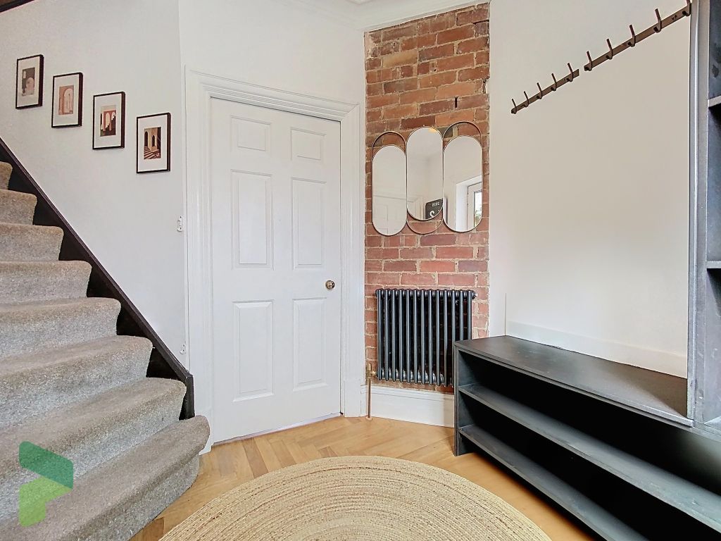 Property photo 3 of 42 Entrance Hall